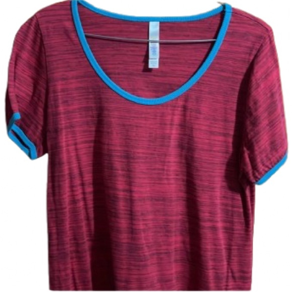 #543 LuLaRoe Wide Classic T round neck large